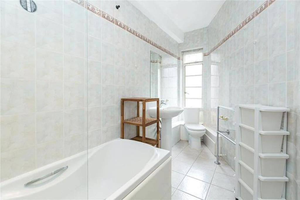 לונדון King-Sized Studio, 6Th Floor + Lift, Regent'S Park מראה חיצוני תמונה